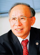 宇都宮 健児 氏