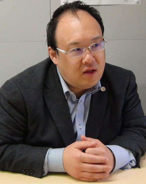 鴨下智法先生の写真3