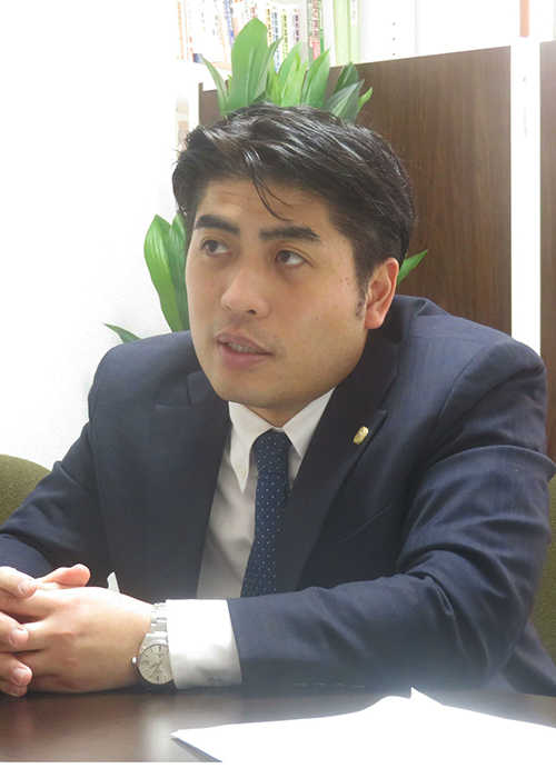 眞喜志康文先生の写真3