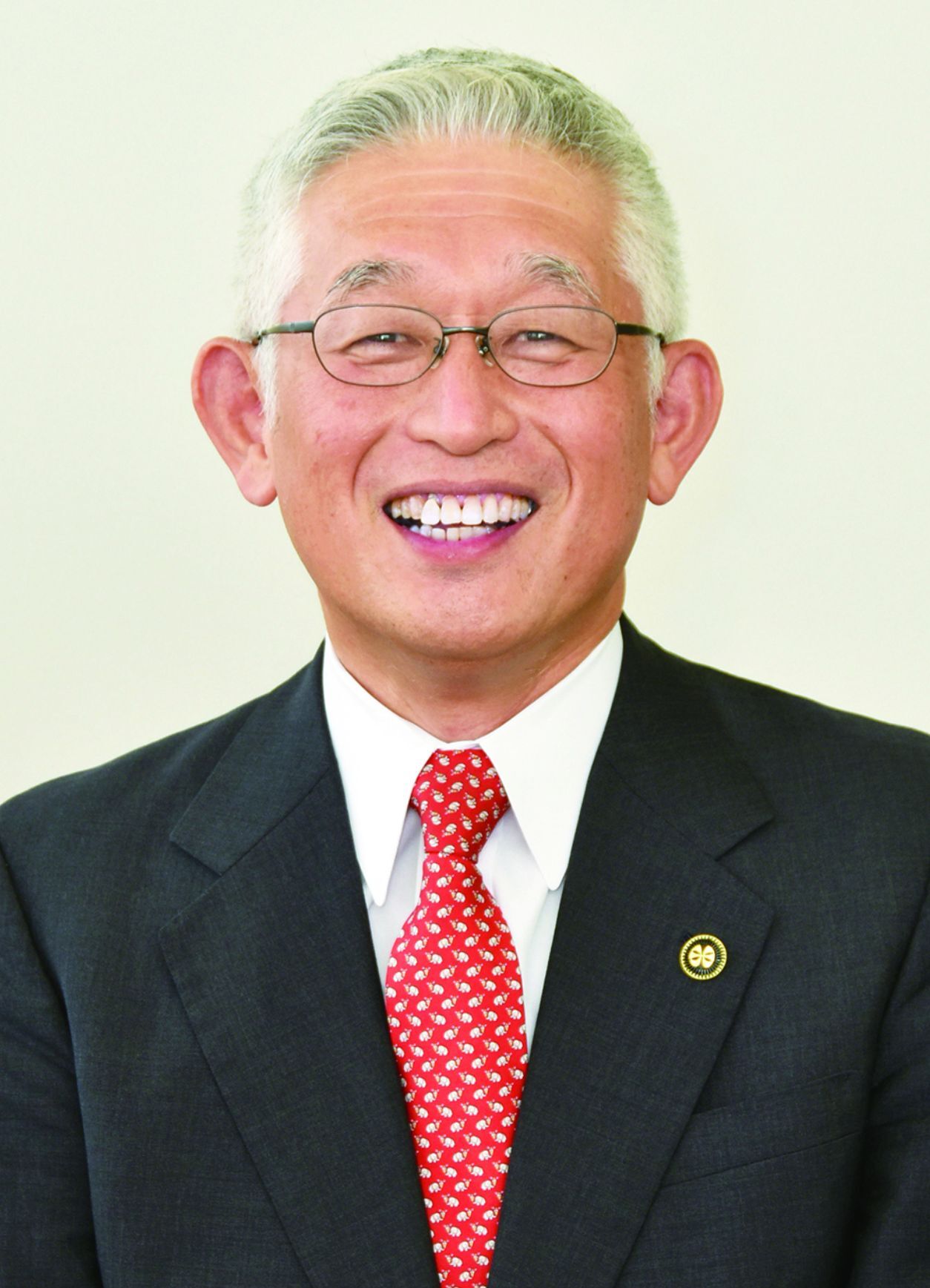 泉 房穂氏