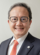 湊 信明 氏