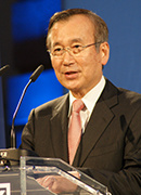 秋葉忠利氏